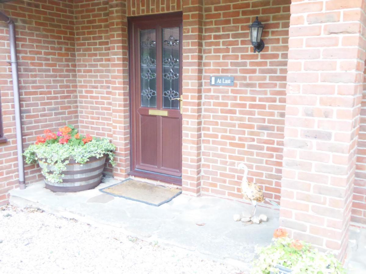 At Last Bed & Breakfast Edlington Esterno foto